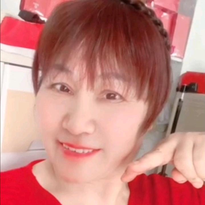 怏乐姐