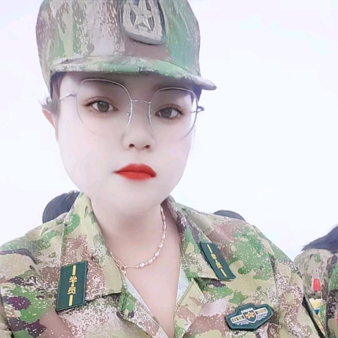 薇微拒绝男士私聊