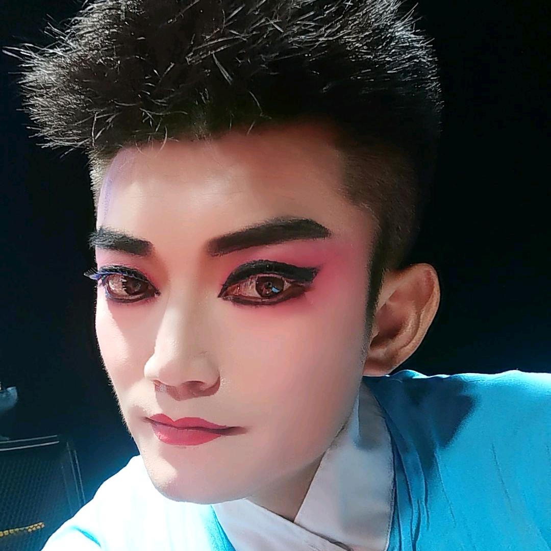 开锁小伙唱庐剧