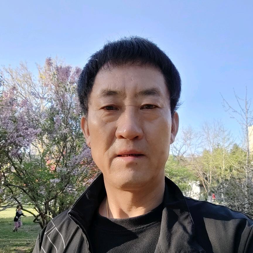淡红尘
