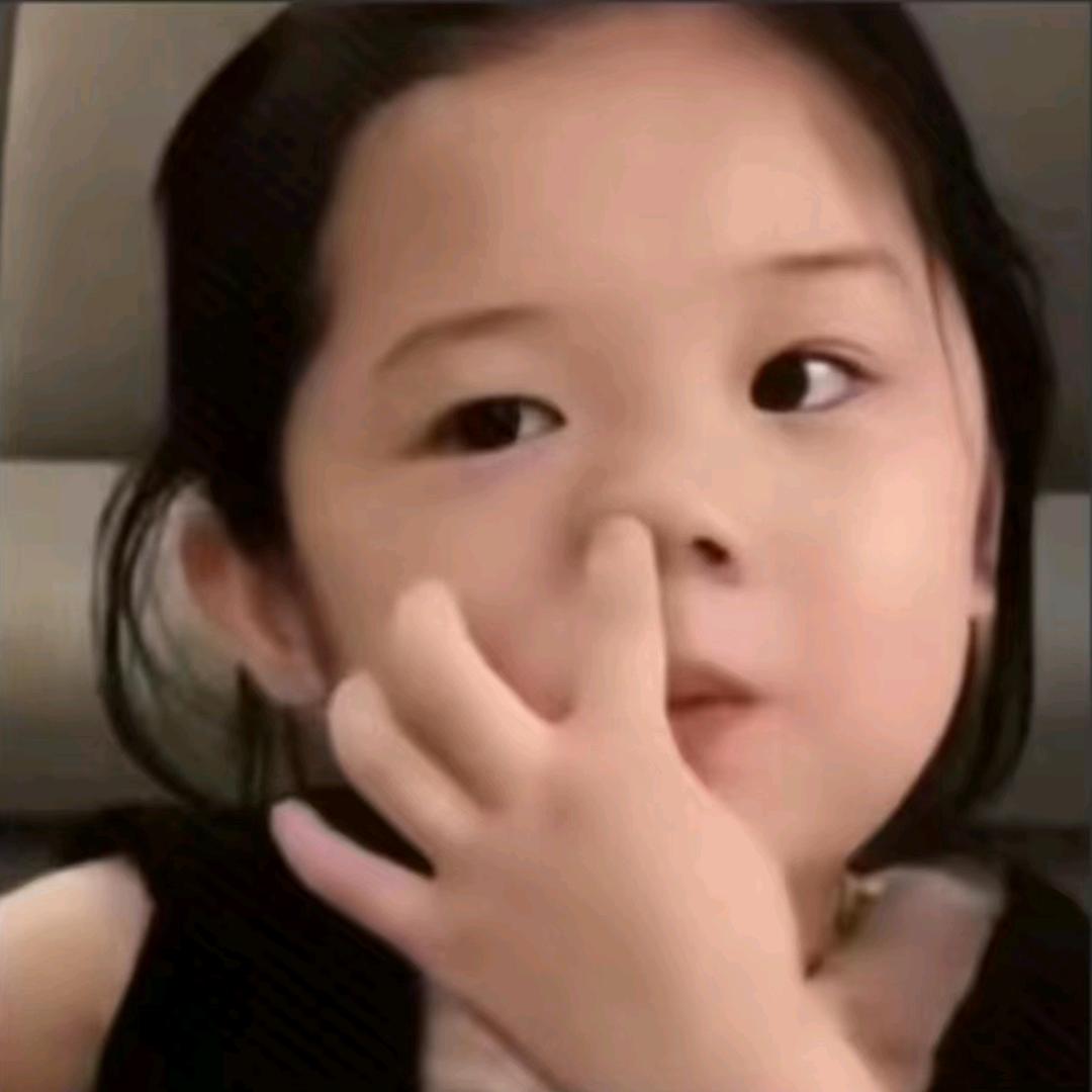 躲进小苏丽的怀里✌️