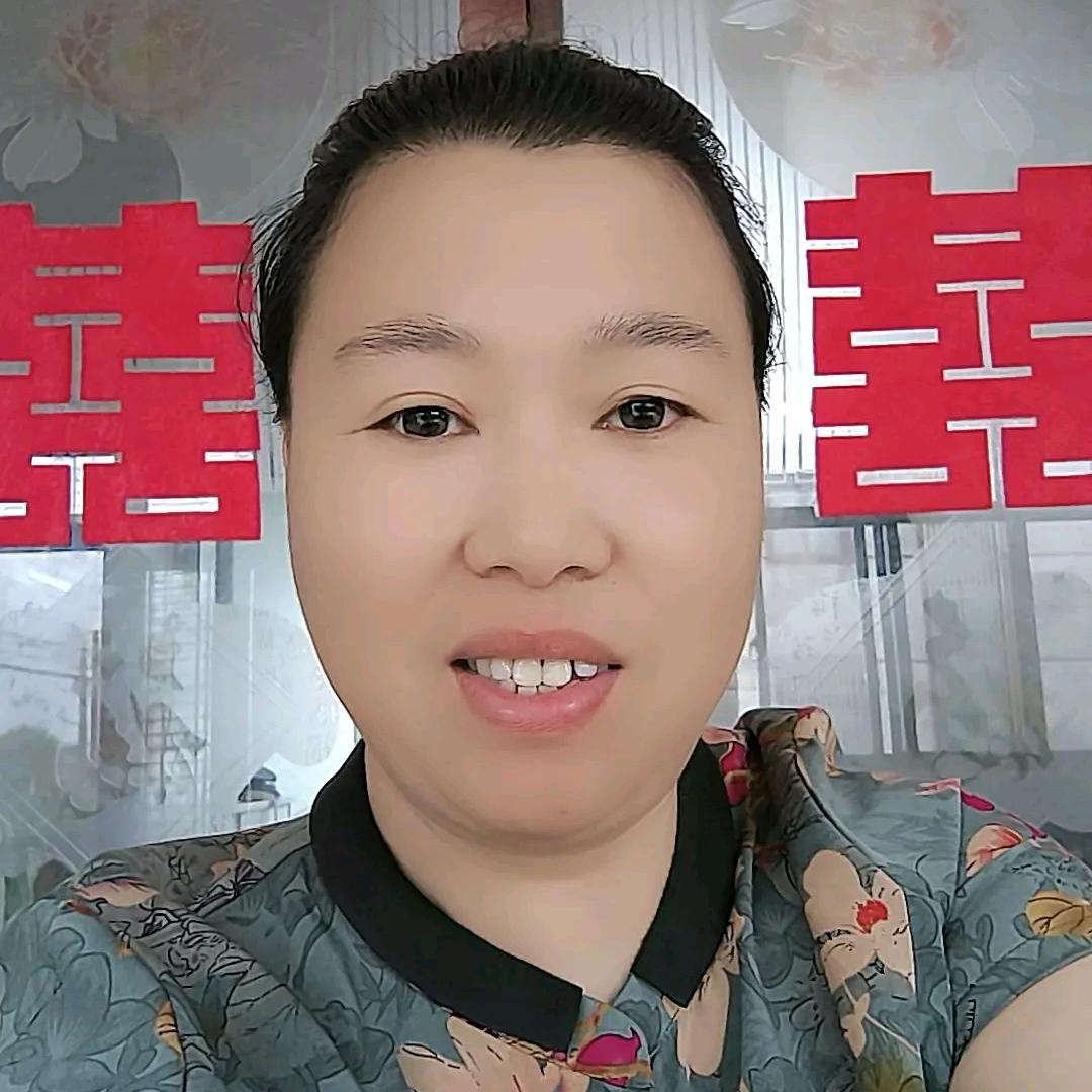 园园添添#手牵手#去橱窗逛逛
