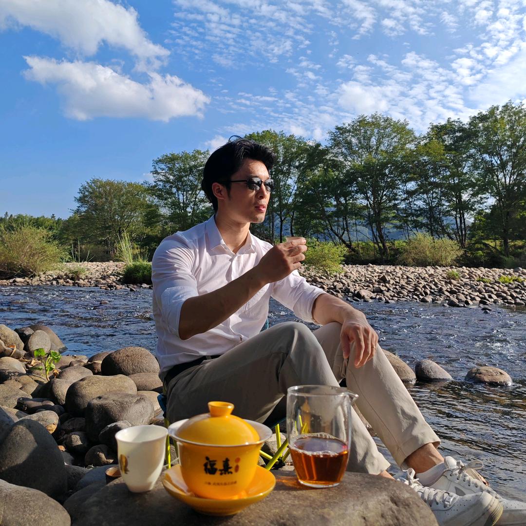 阿诺岩选私藏茶