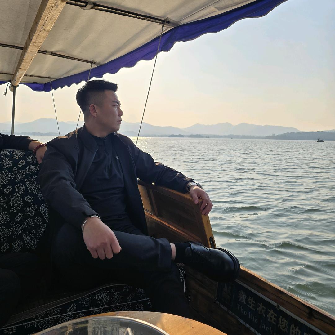 欧霸²³⁷