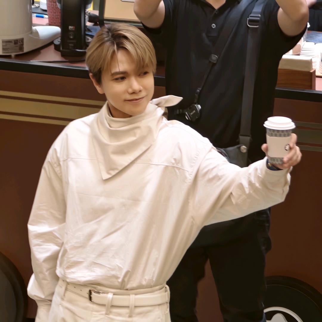 人大了开心都想哭