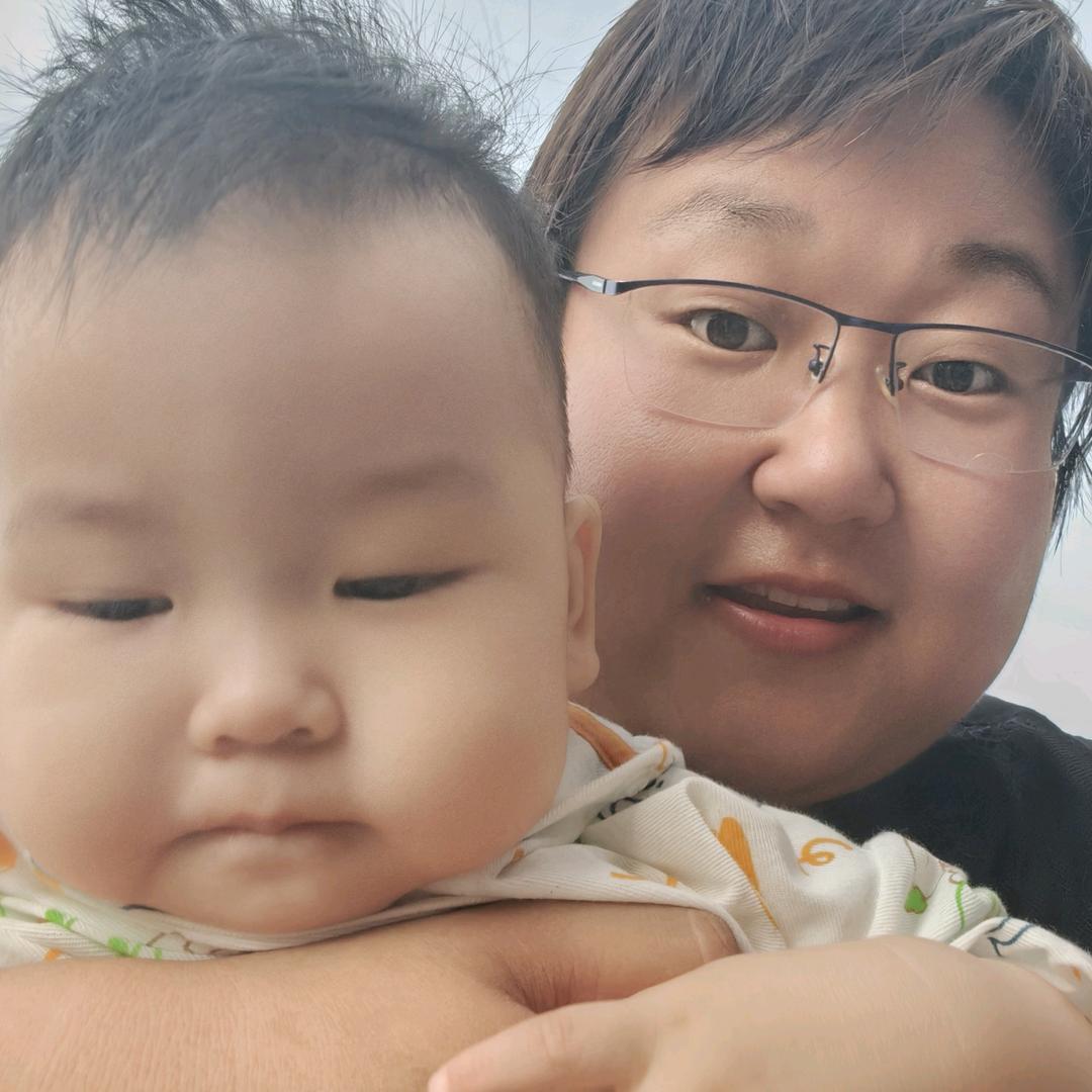 包包和姑姑的头像