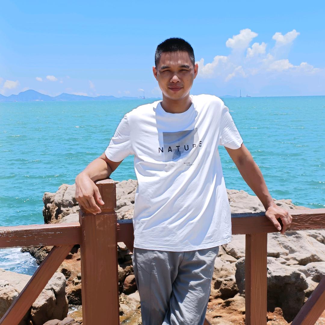 粤R☞梁      不欠赞