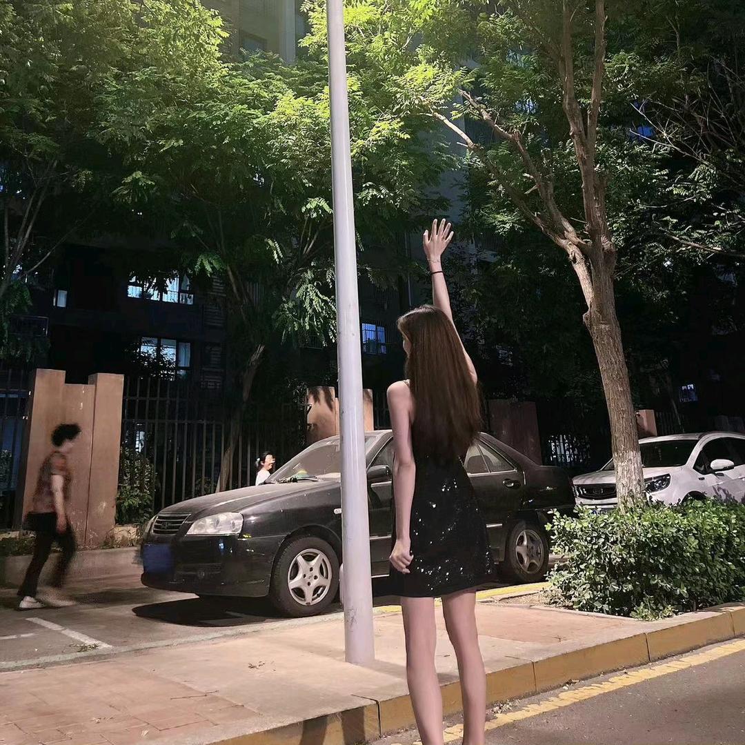 小赵睡不醒