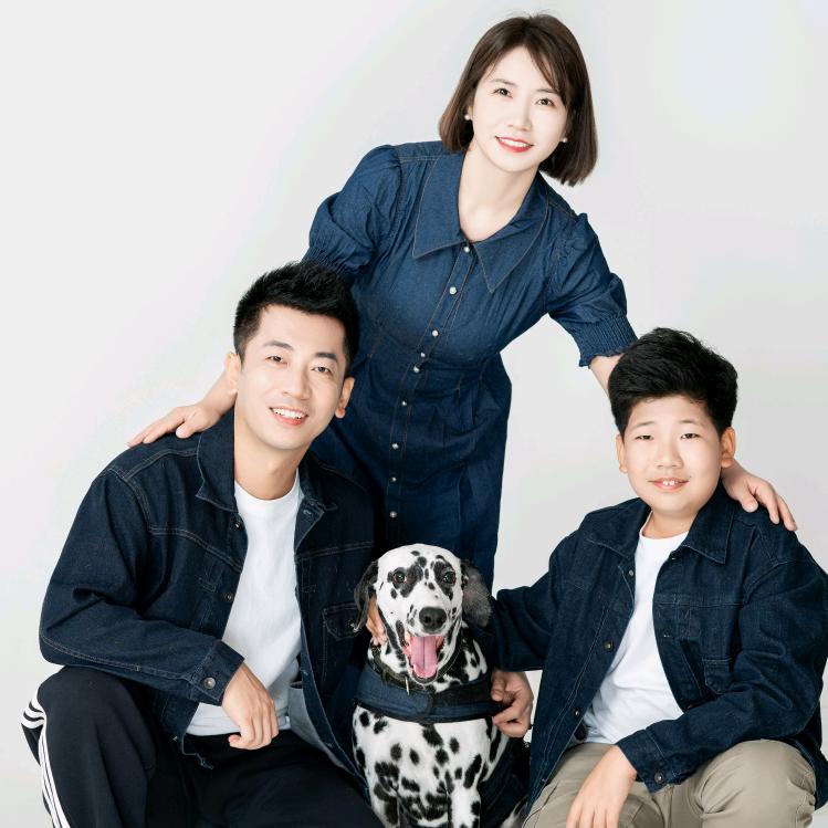 爱小小铁👦🏻&艾緹🐶