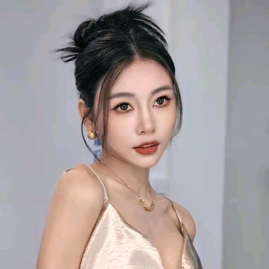 龙金枝❤️伊妍莎董事长
