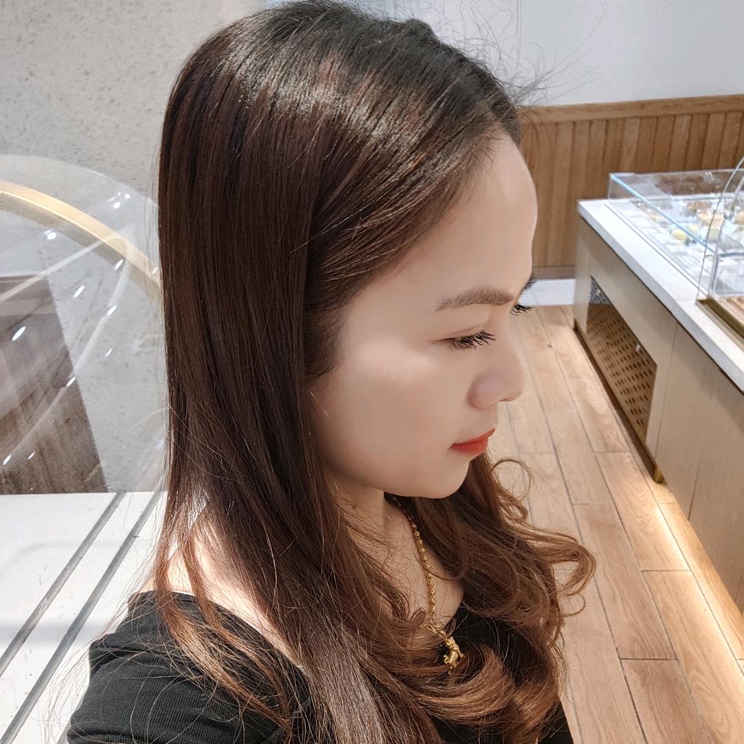 浪漫小姑娘