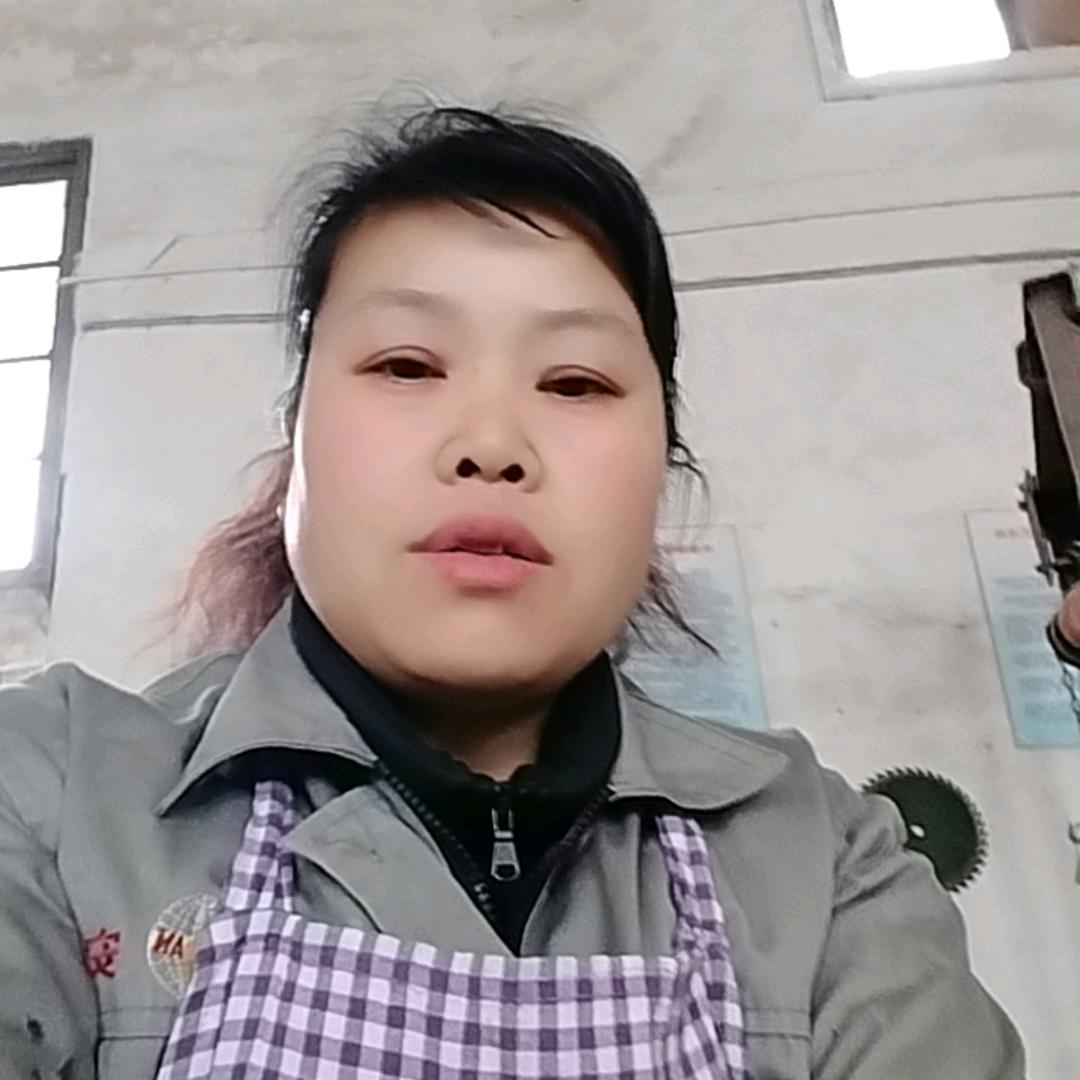黄官秀