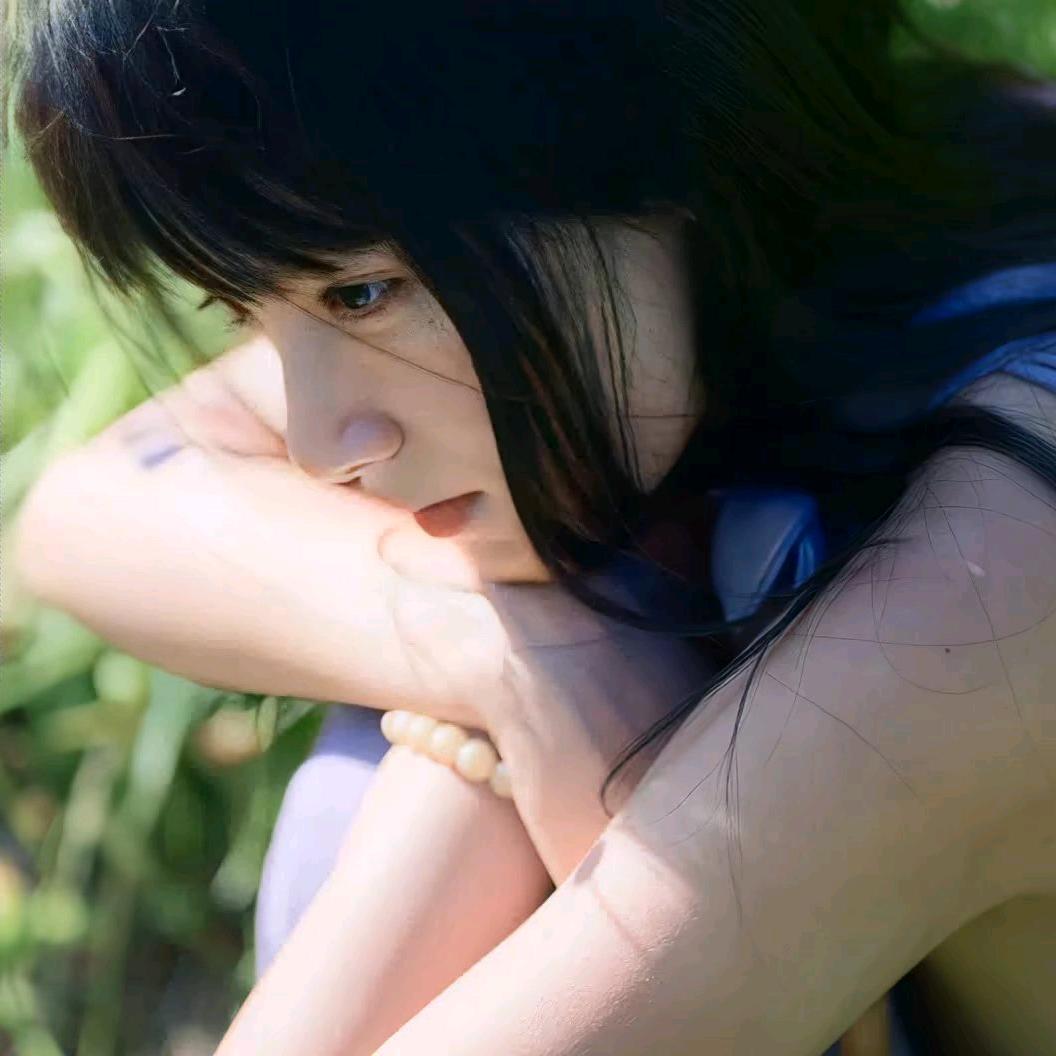 不打腮红只打哈欠