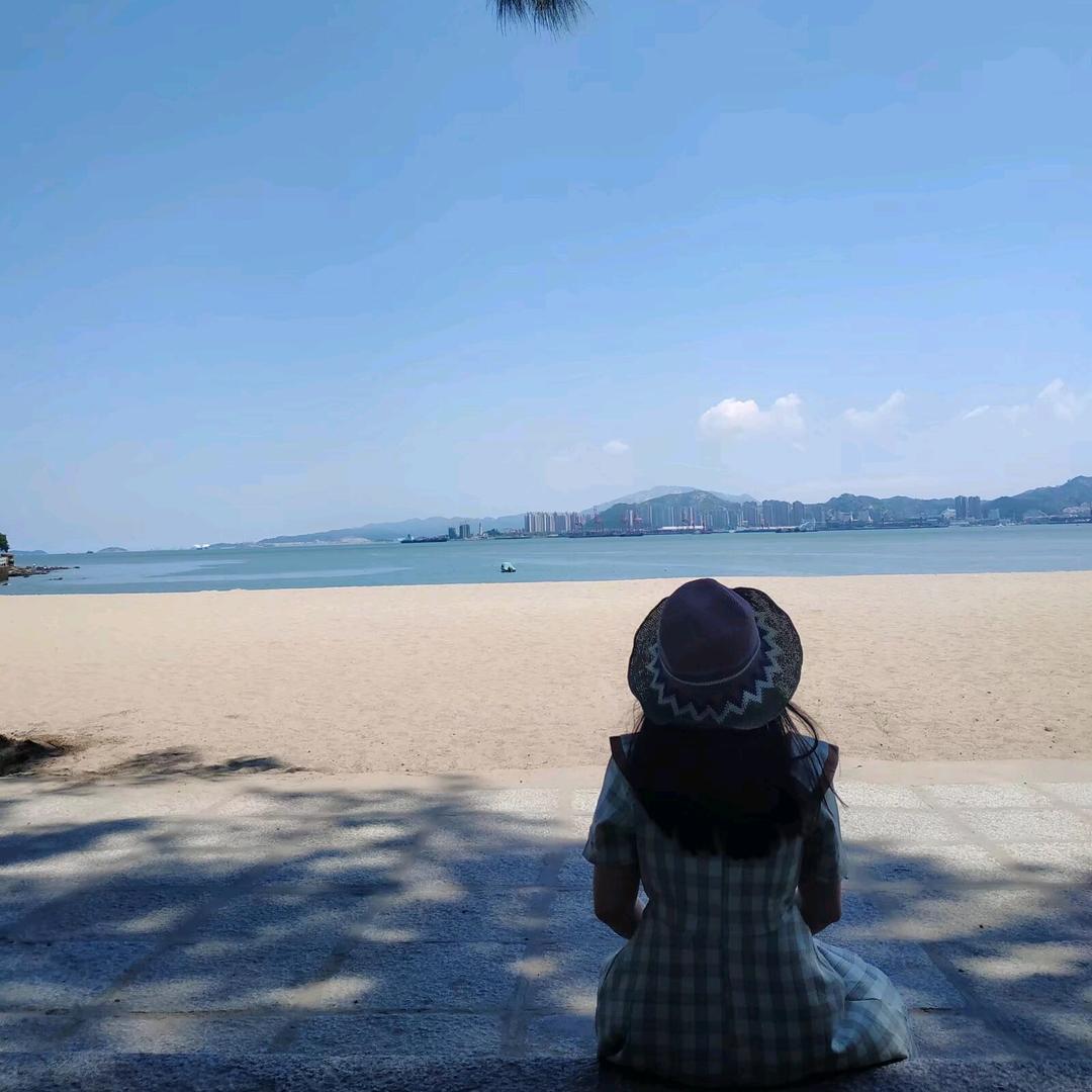 一莓吃货酱