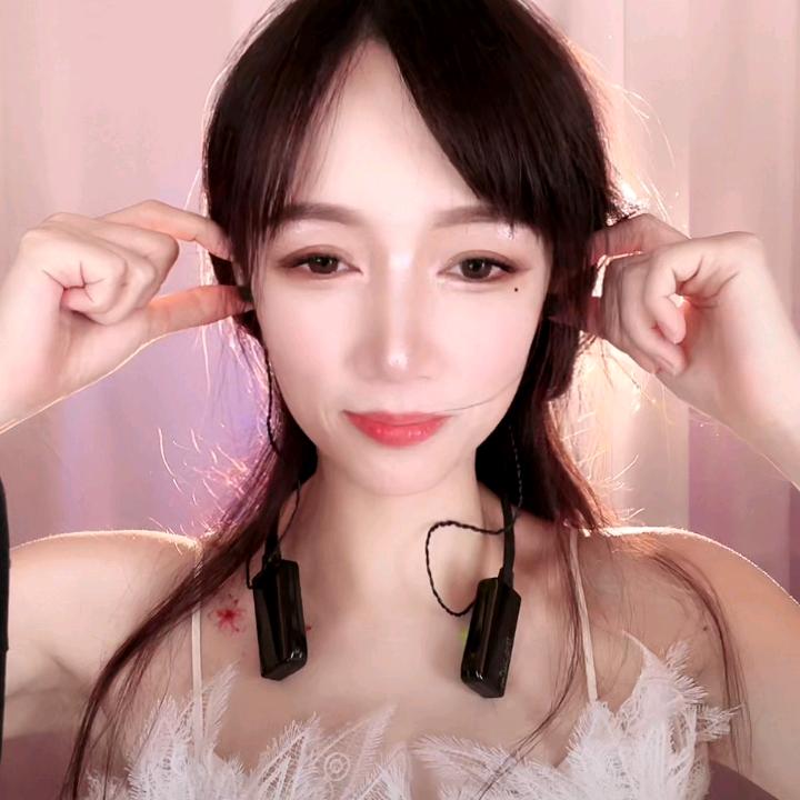 翩若惊鸿。