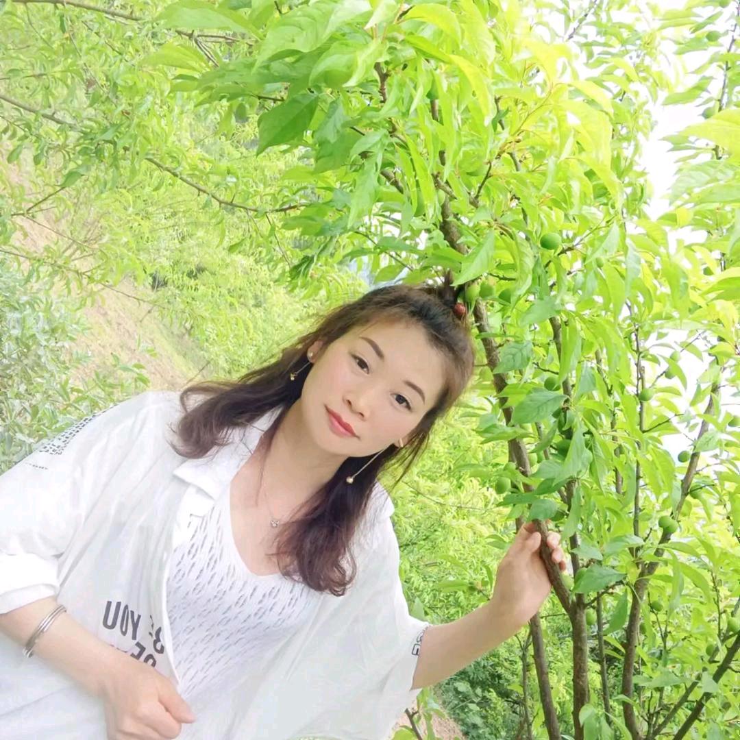 樱花般的笑容🌺🌺🍀🍀