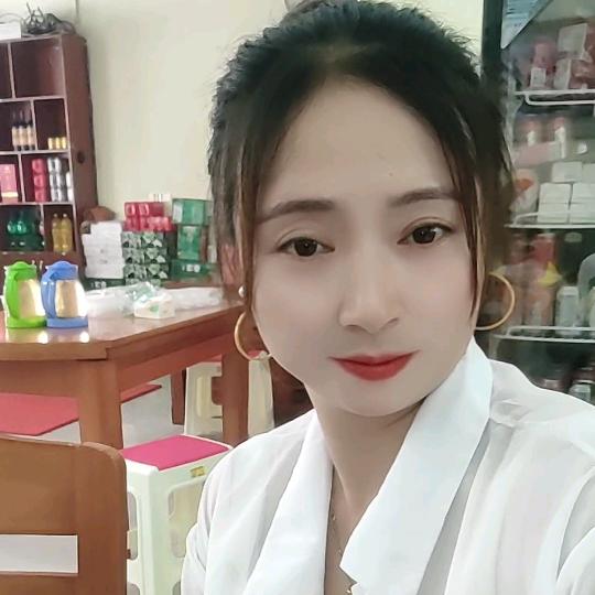 蓝蓝，