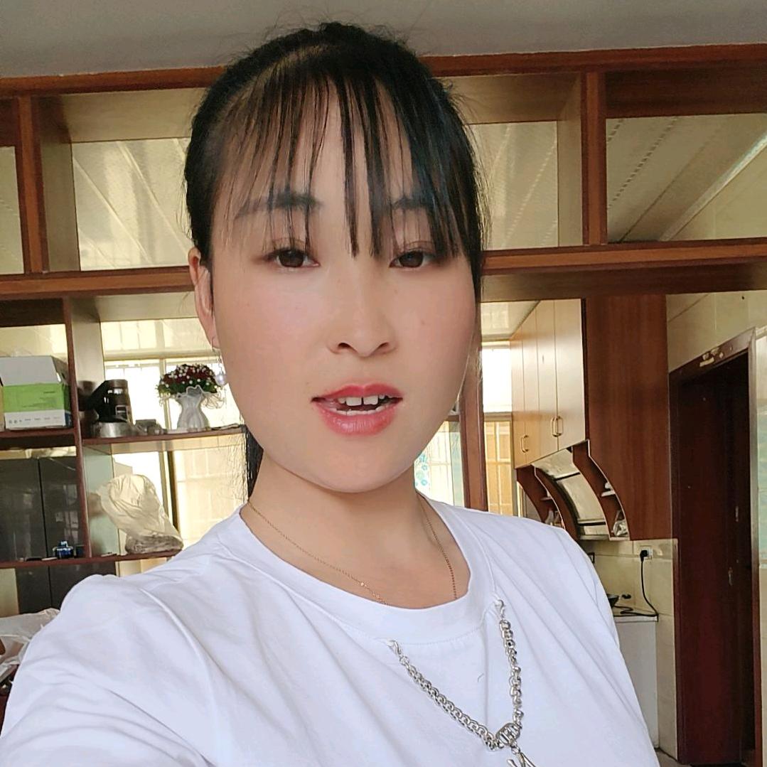 山歌梅梅