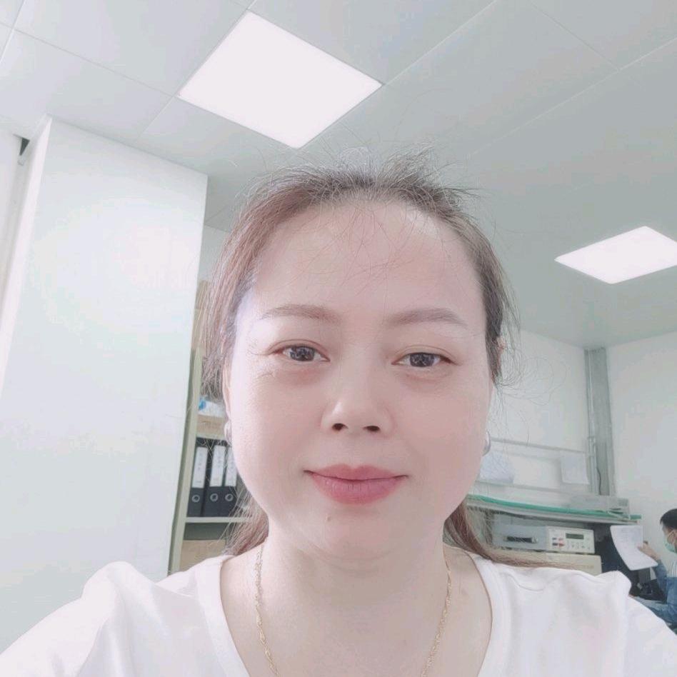 英子