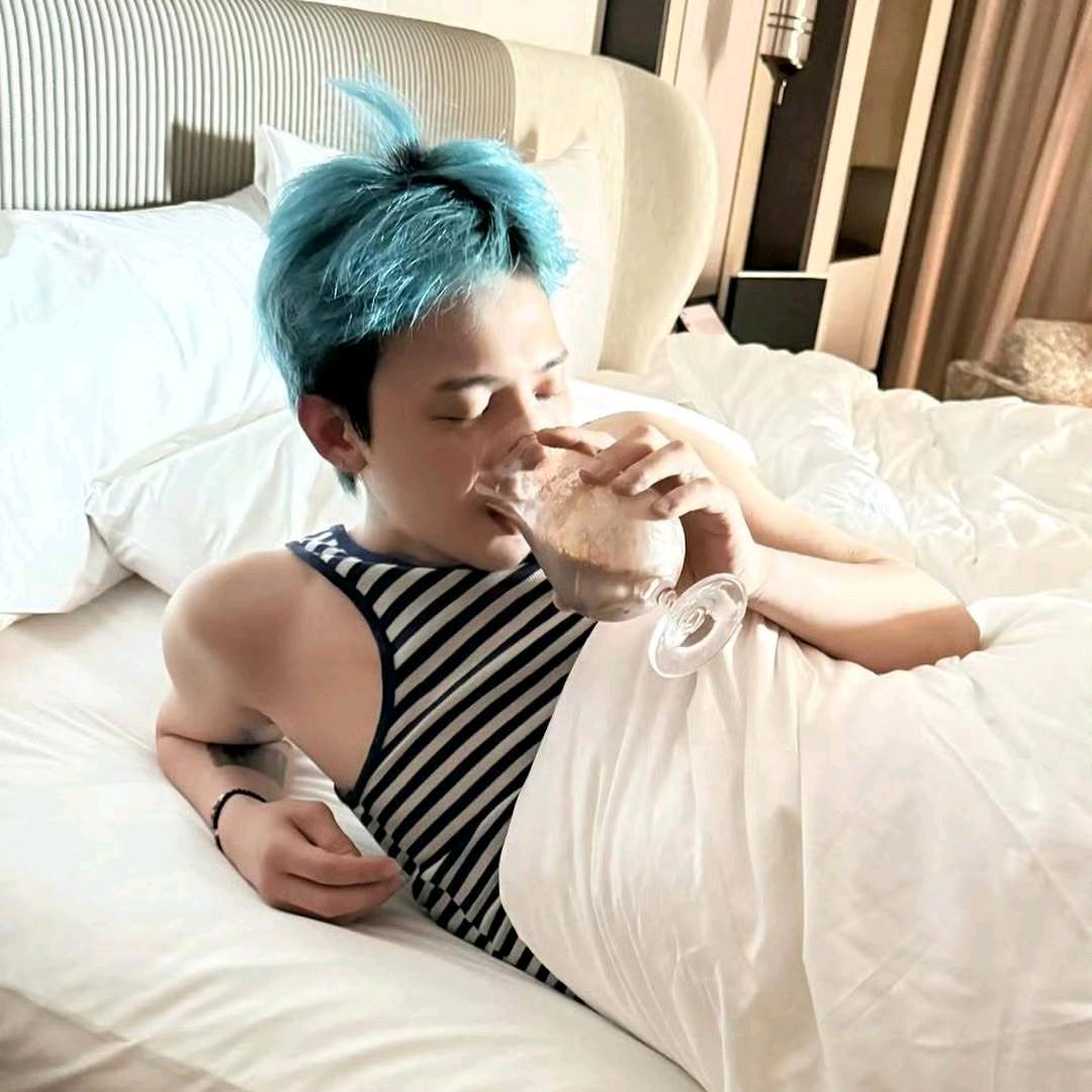 ᴘ̶ᴇ̶ᴀ̶ᴄ̶ᴇ̶ᴍ̶ɪ̶ɴ̶ᴜ̶s̶