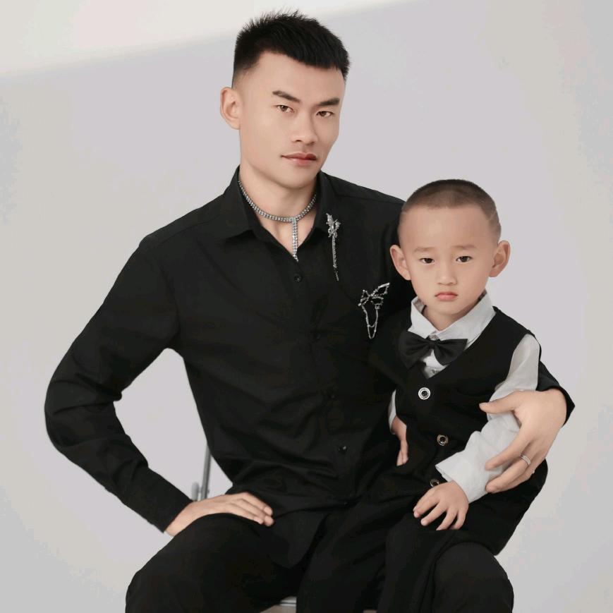 小贵子