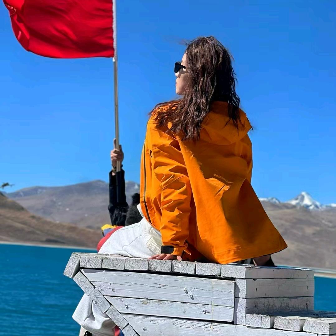 甘肃小姐姐在拉萨