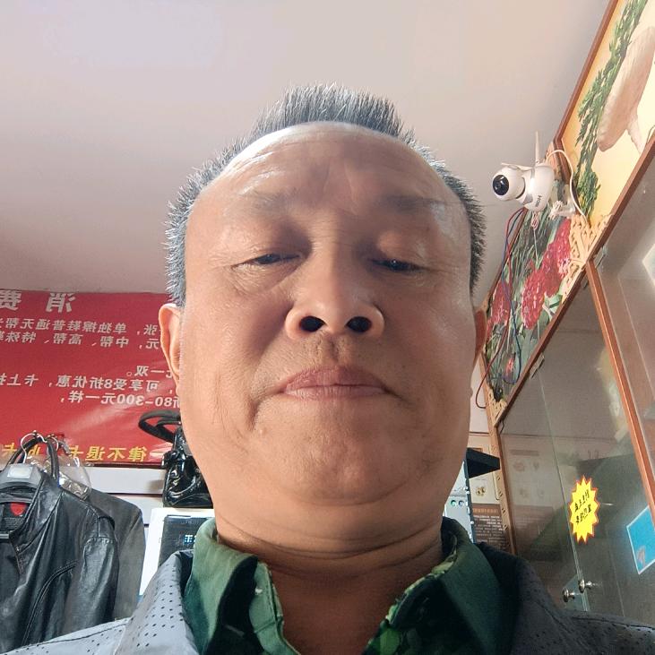 胡记修鞋店
