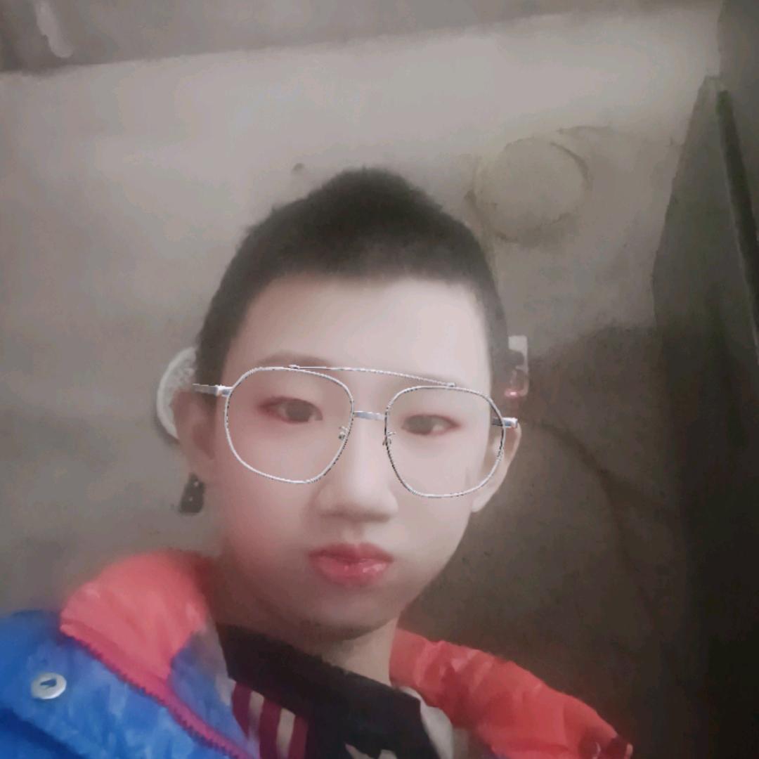 三店服务区想开直播就开直播的二娃