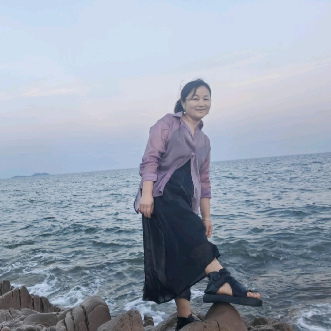 （英姐）77年9月蛇🐍