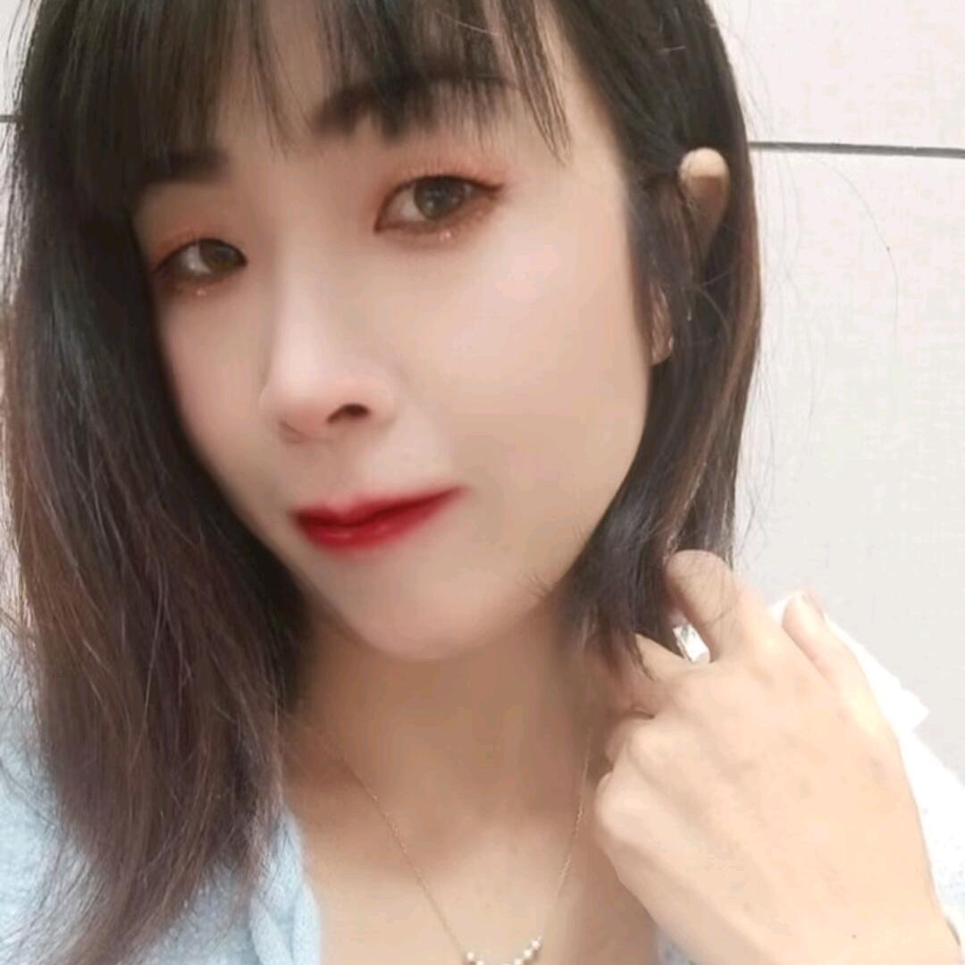 巧巧   (🐰）