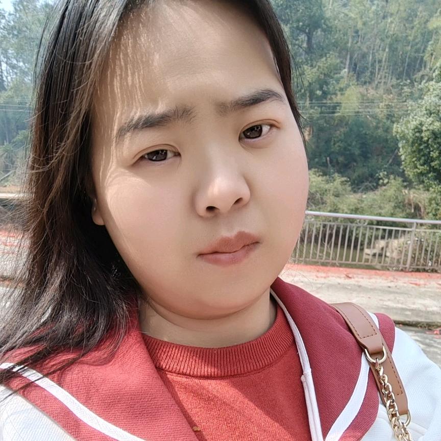 小丑女。