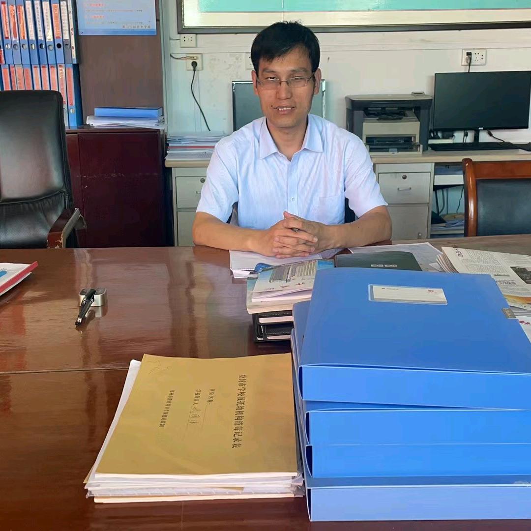 嵩山少林武术学校办公室李主任（新生咨询）