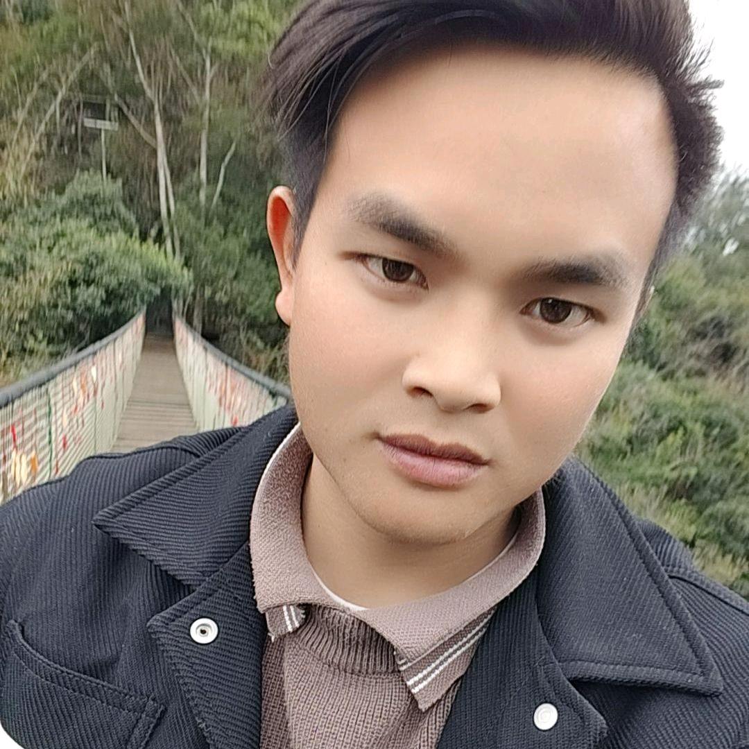 ༽何三郎君༼
