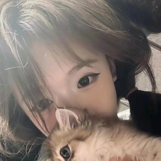 莉吖🐷
