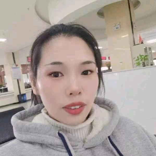 小张是会计