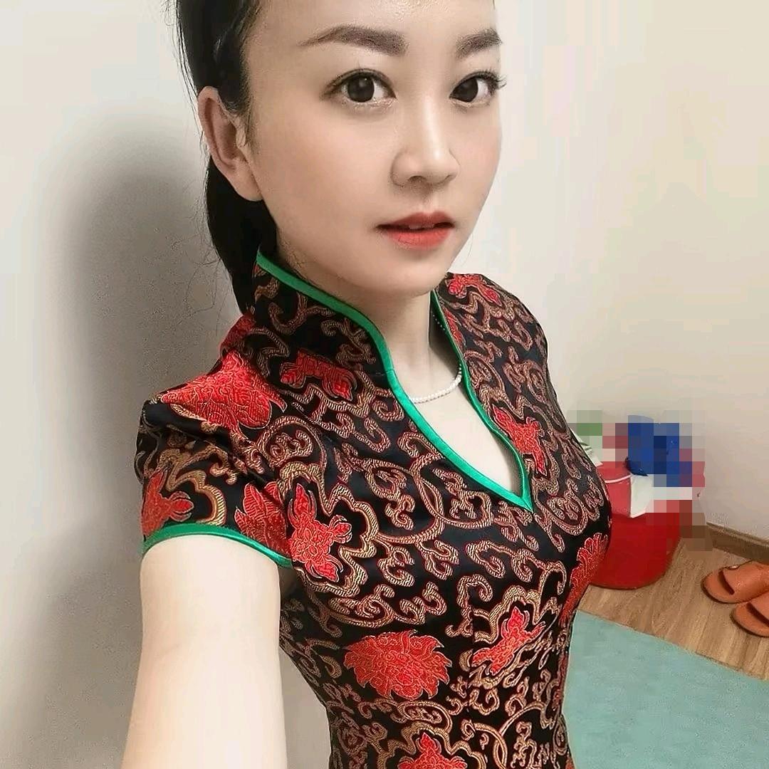 五月蔡 .B