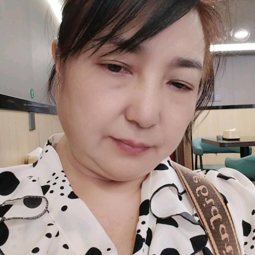 月中花