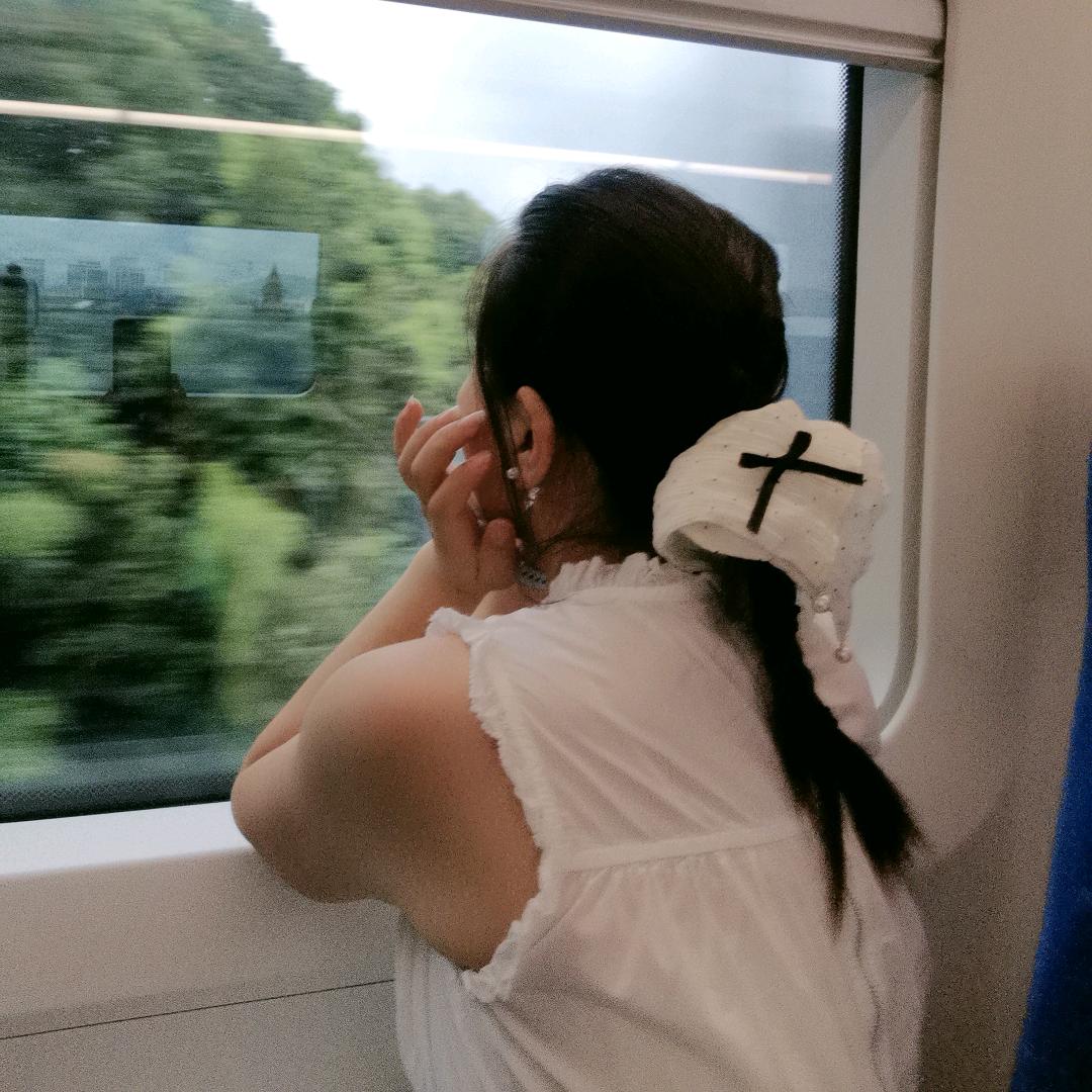 ℳ  斐斐