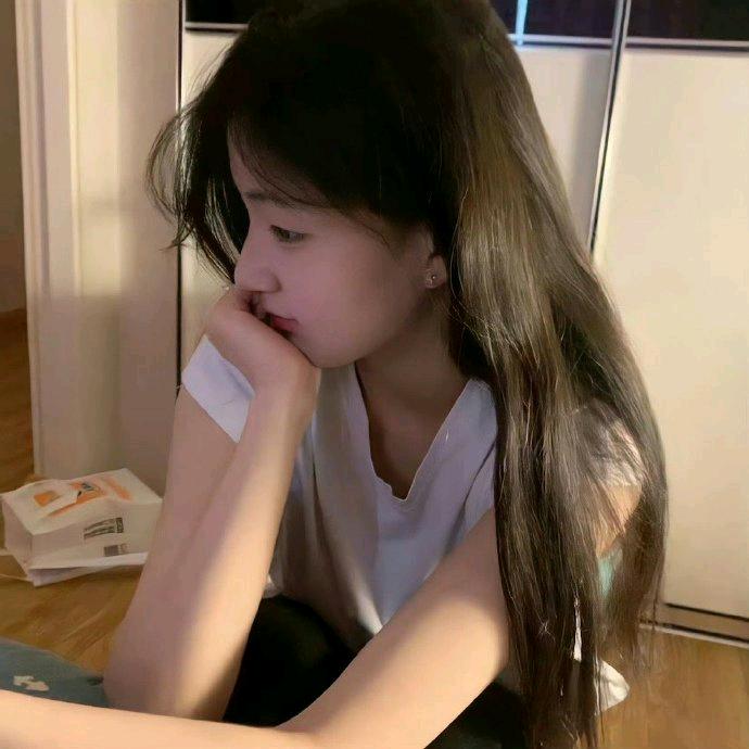 思思（别偷看我简介）