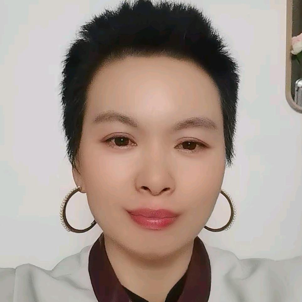 霞霞