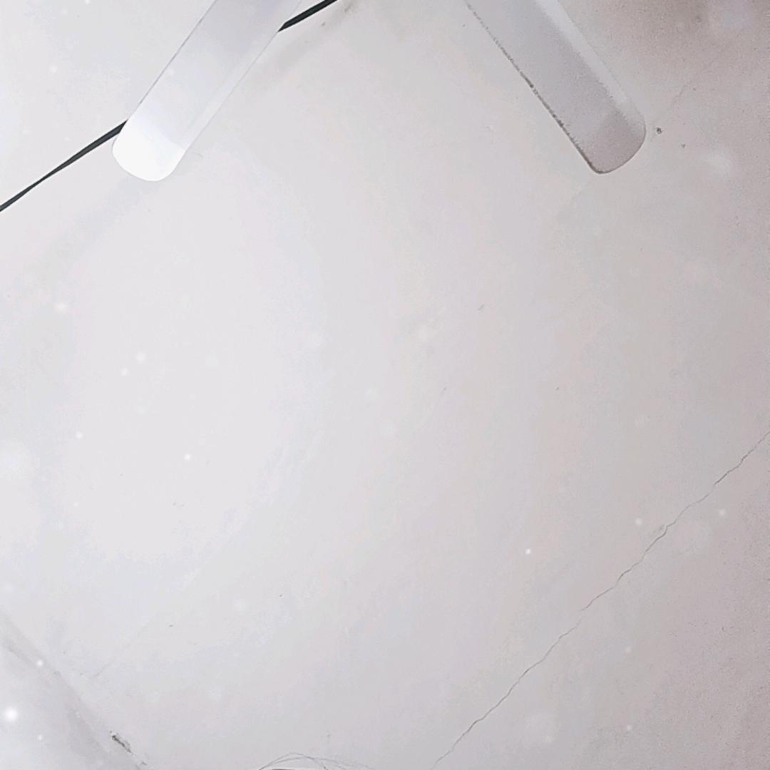 小李哥。