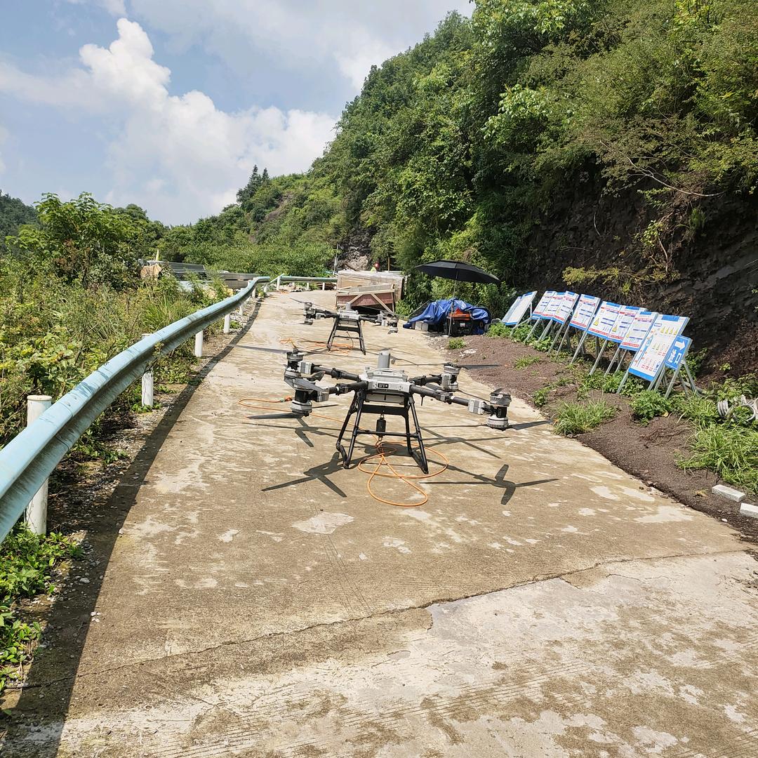 重庆无人机吊运十四