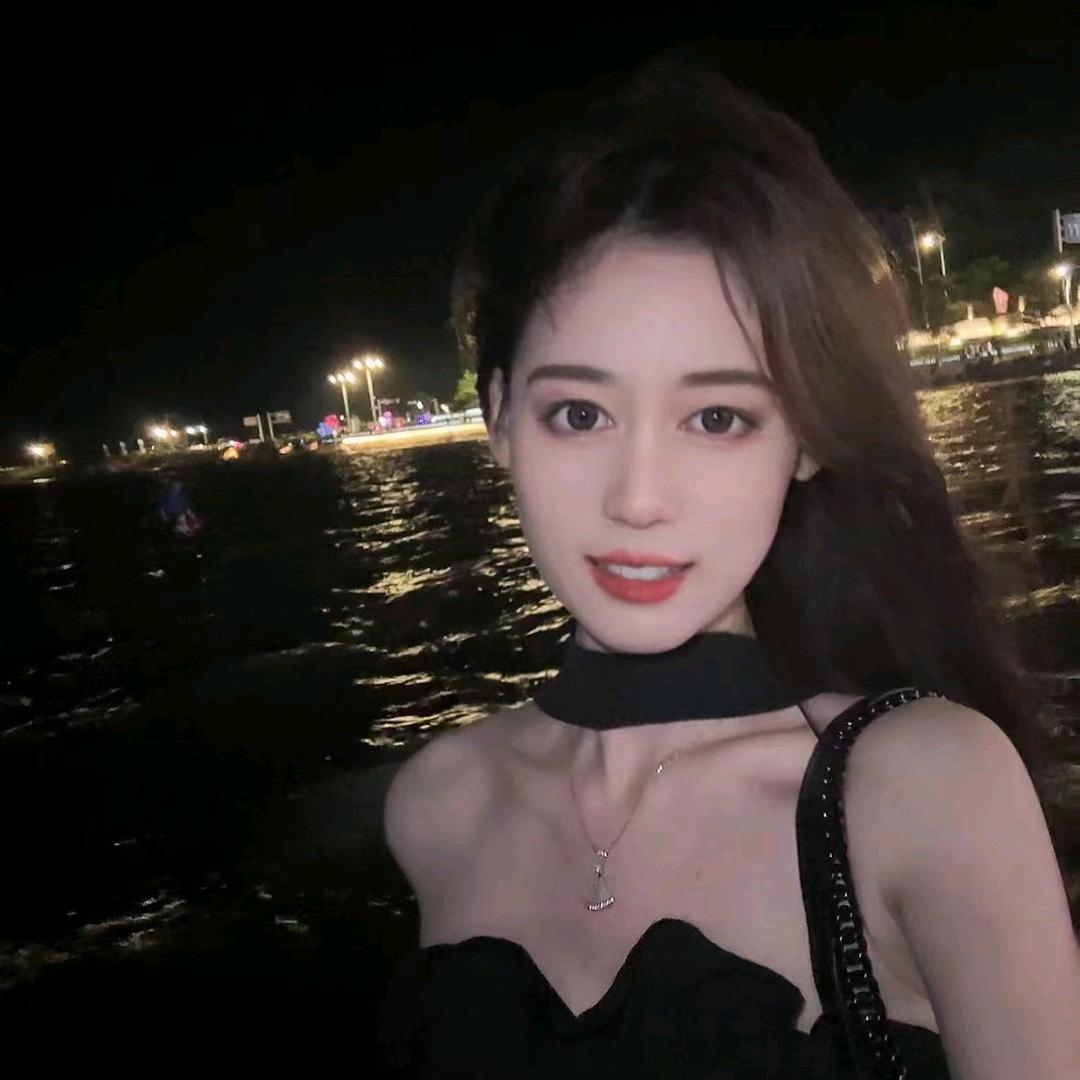 十八logo设计
