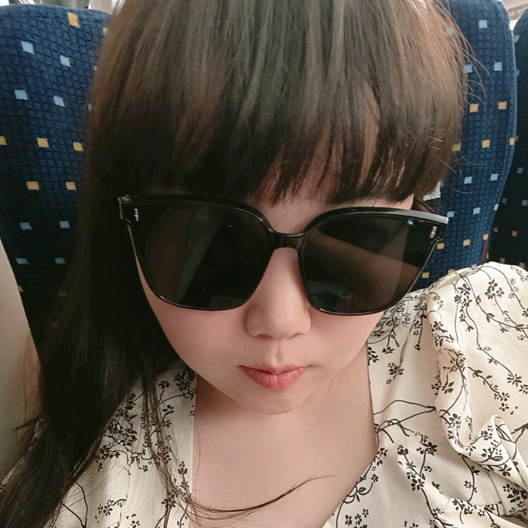 坚强瑾萱看淡一切