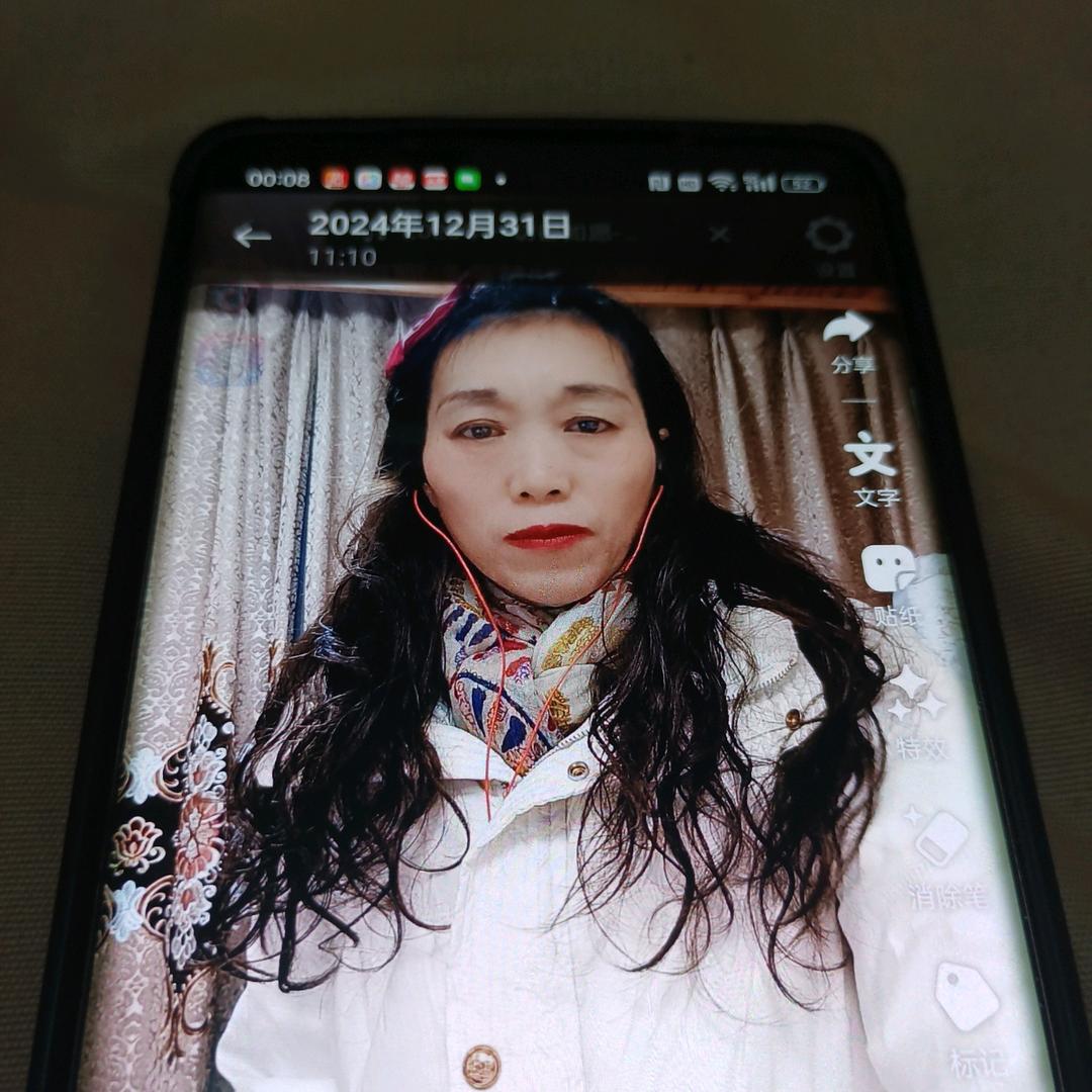 青青姐小号，唱山歌，晚上7*30开播