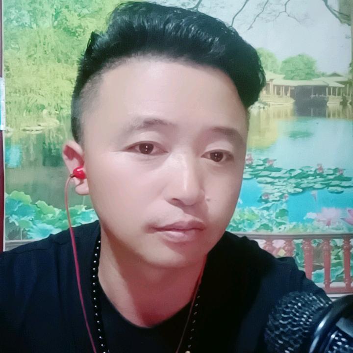 农村小李哥。