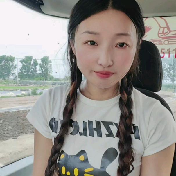 挖机月月（橱窗手机支架...）