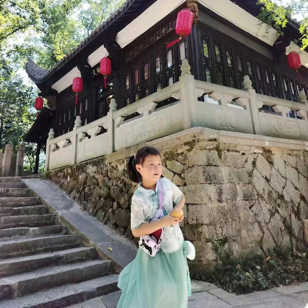 🌼是晨希吖ཽ꧓𓂂𓈒𓏸