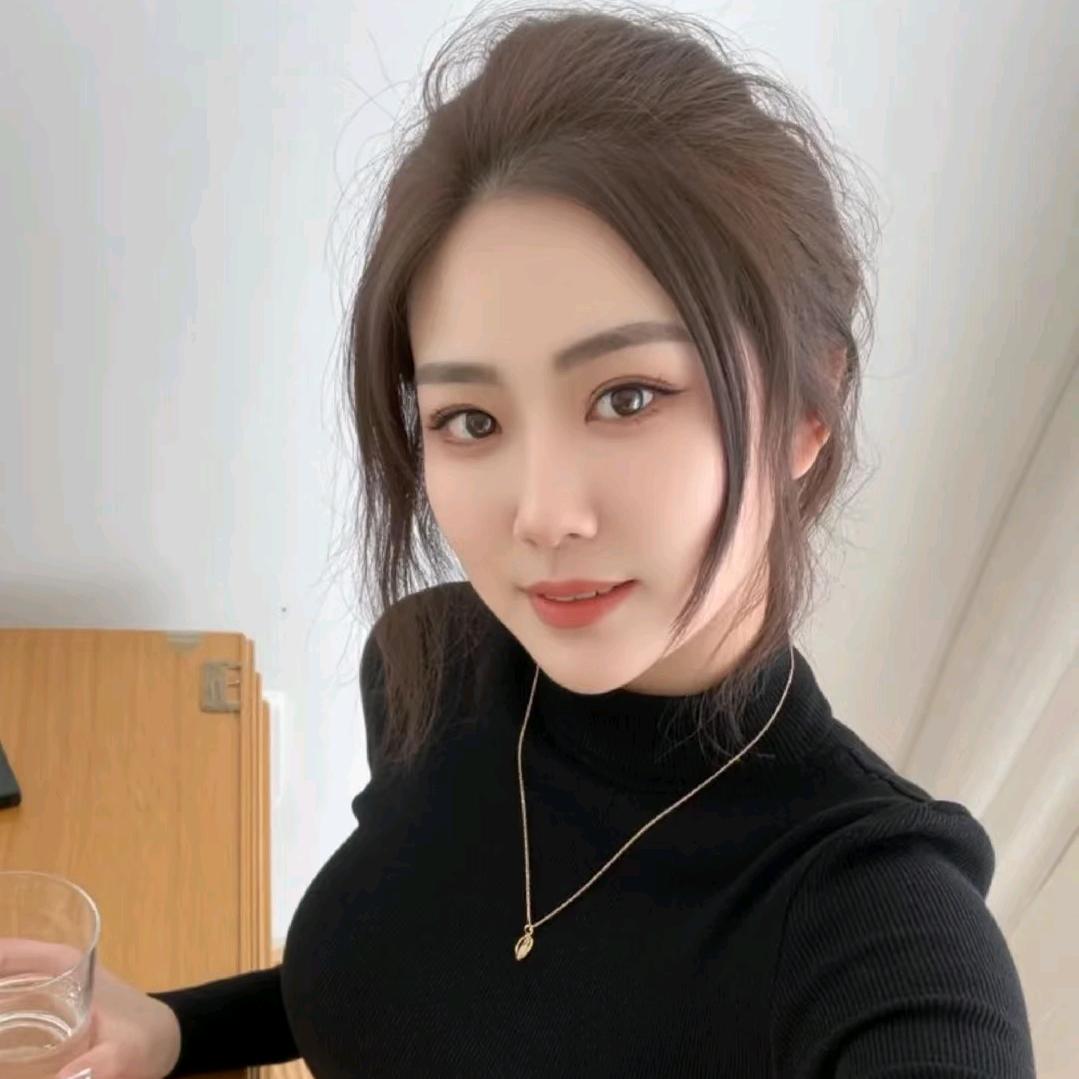 琳琳瑜伽