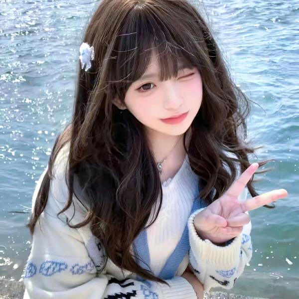妮妮V0V头像